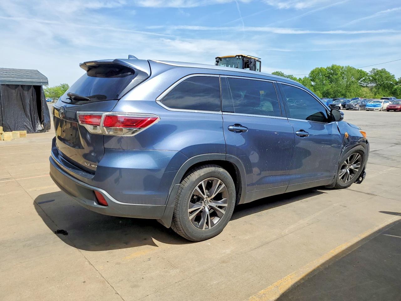 2016 TOYOTA HIGHLANDER