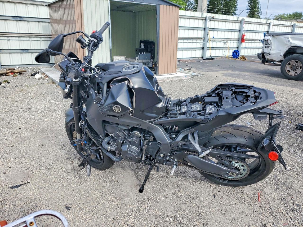 2025 YAMAHA MT09