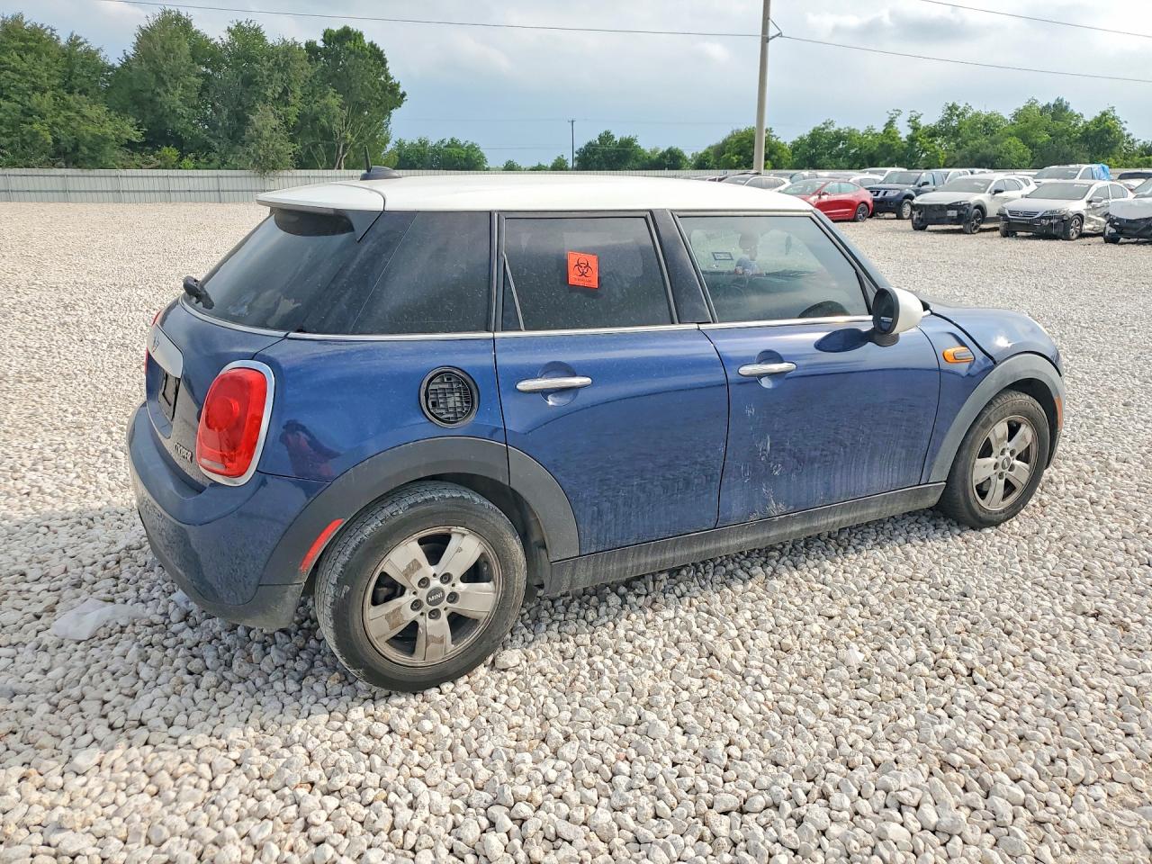 2015 MINI COOPER