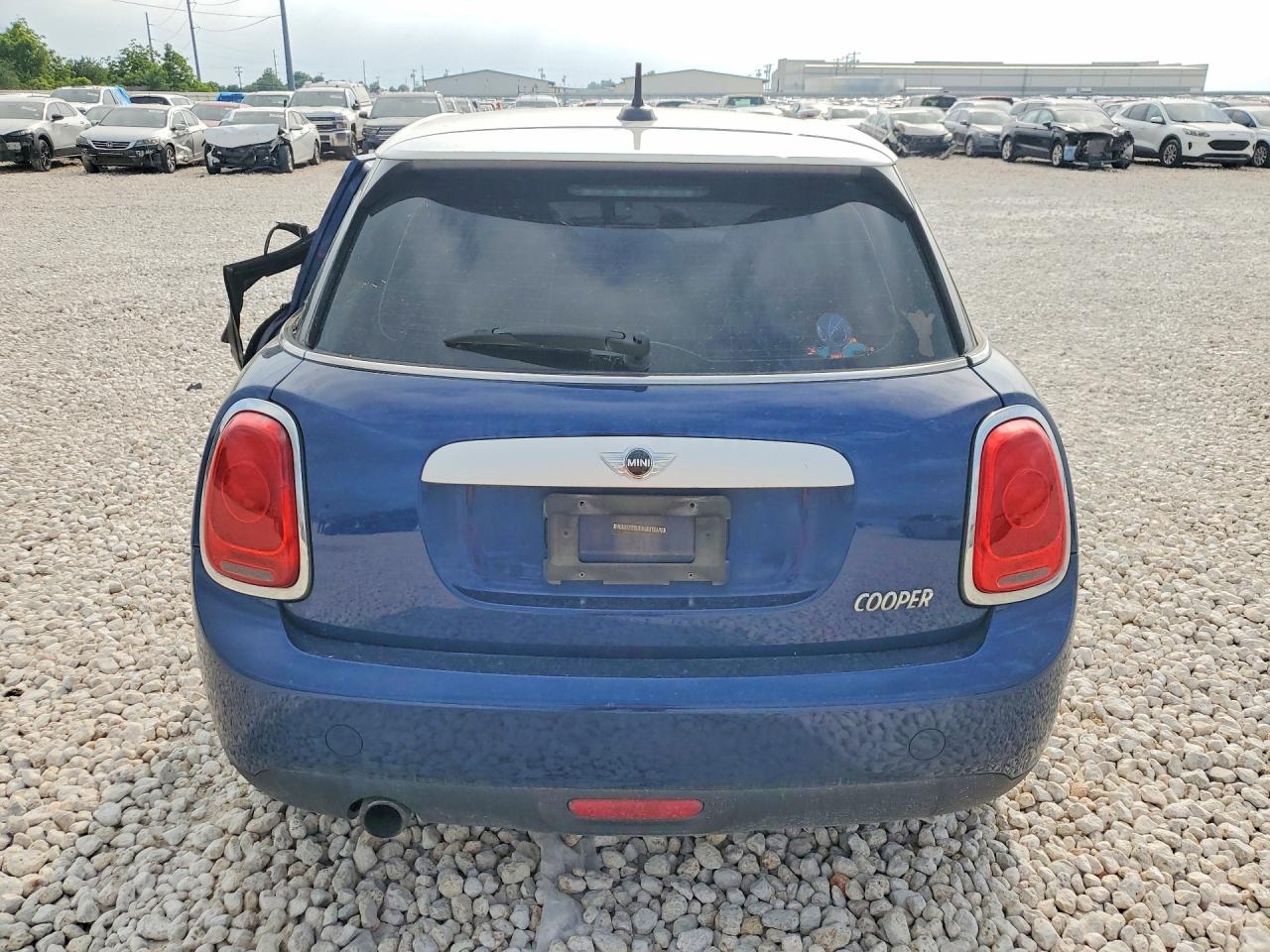 2015 MINI COOPER