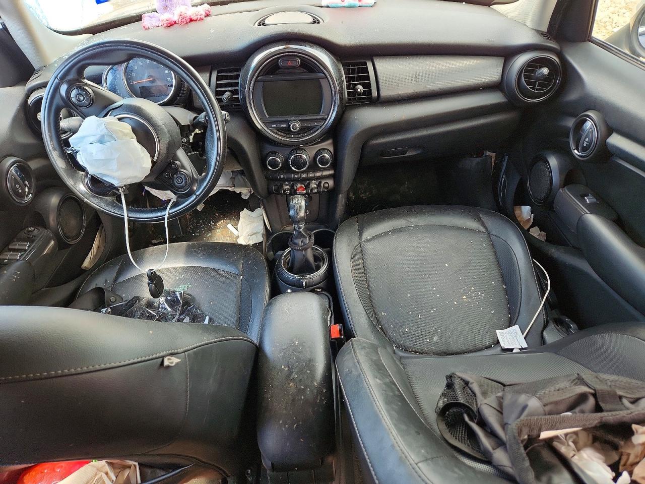2015 MINI COOPER