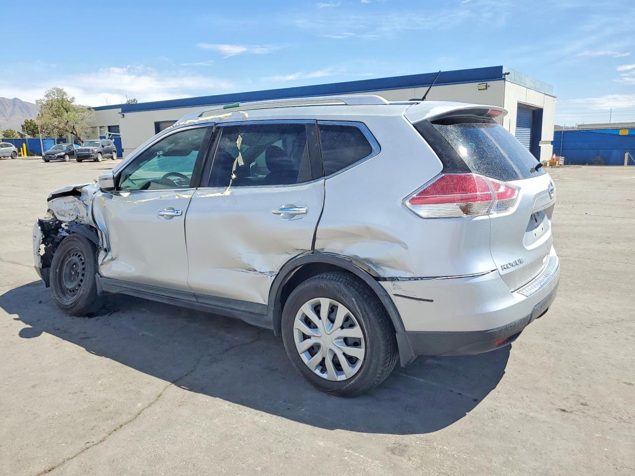 2016 NISSAN ROGUE