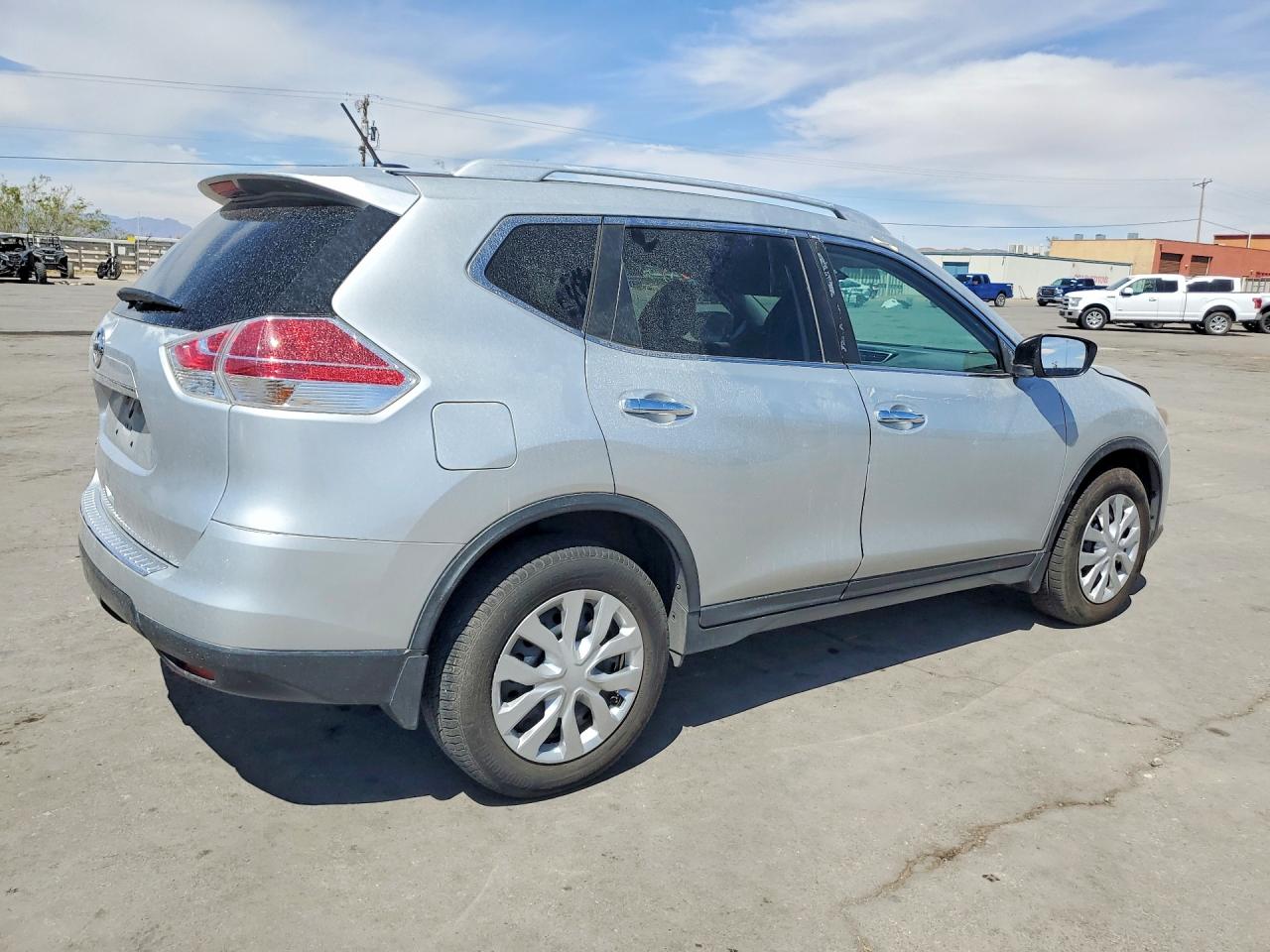 2016 NISSAN ROGUE