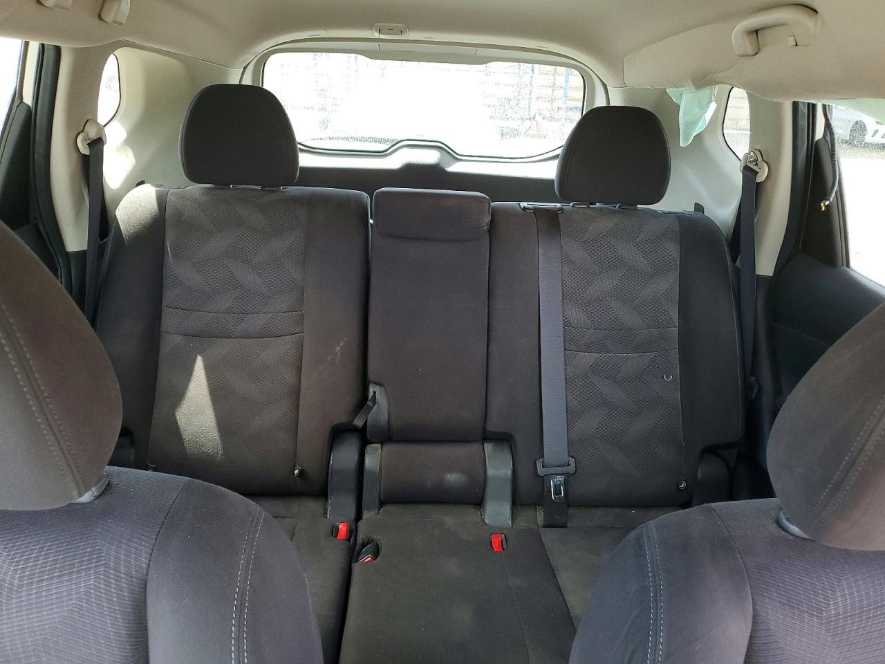 2016 NISSAN ROGUE