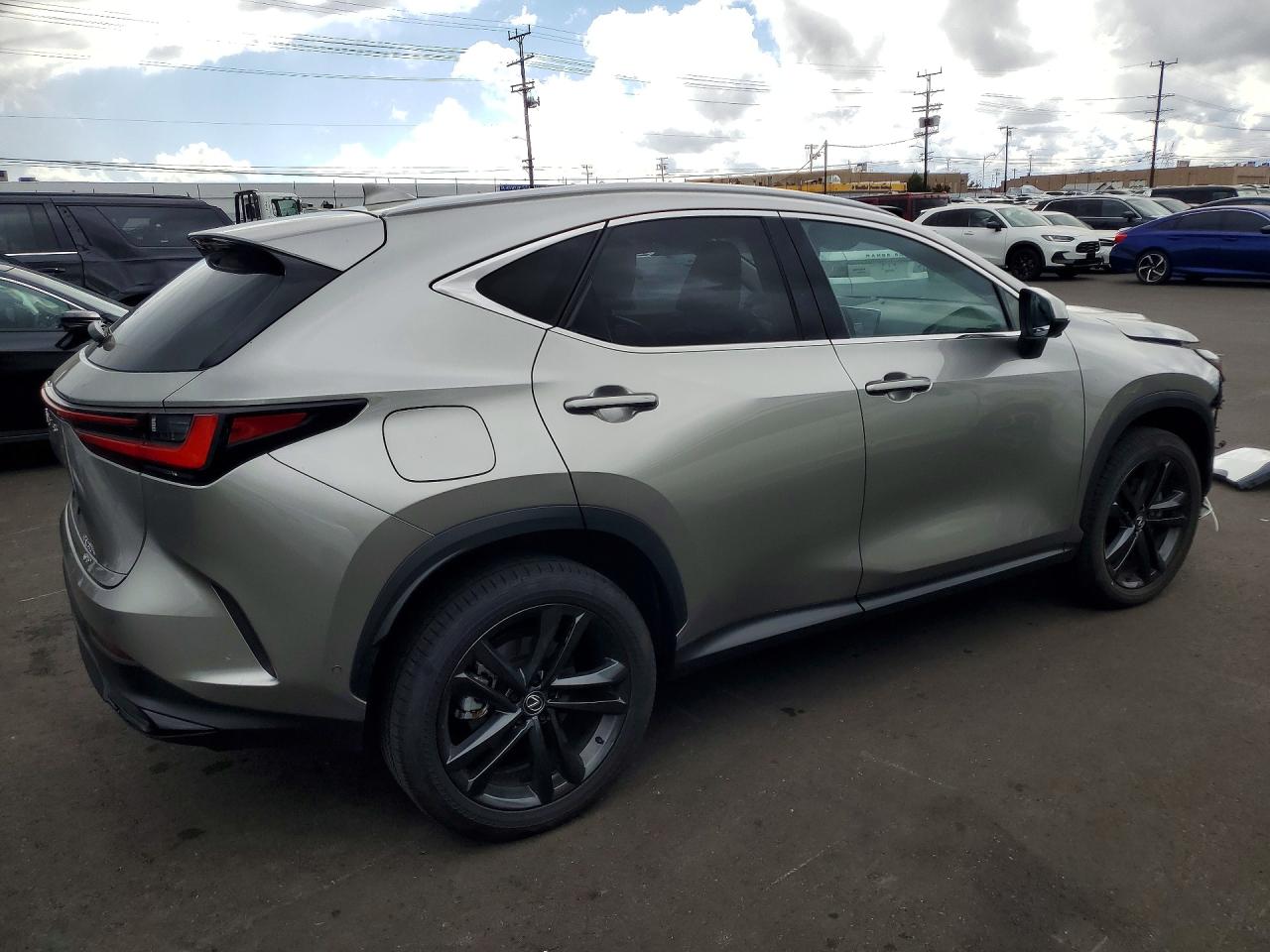 2025 LEXUS NX
