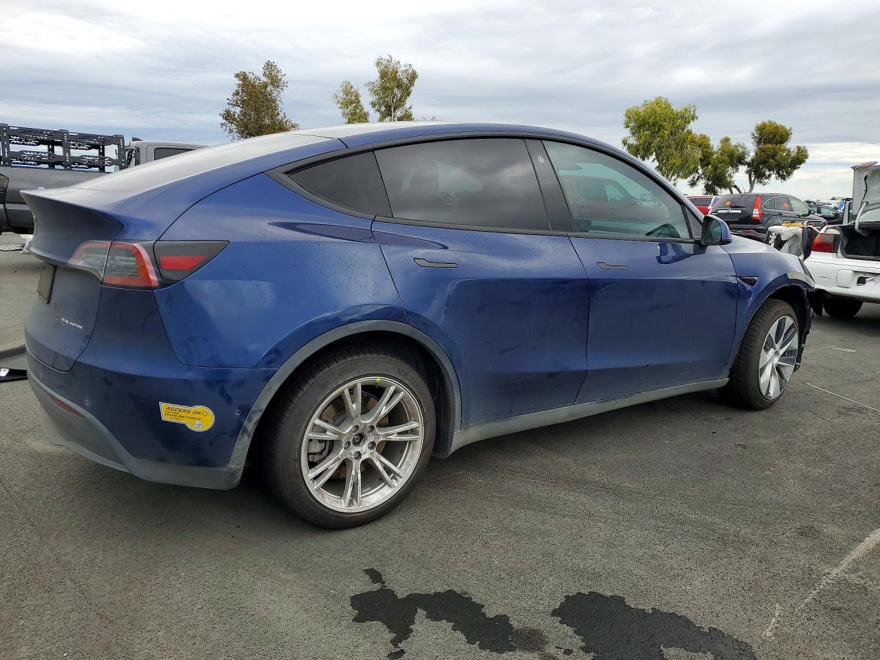 2022 TESLA MODEL Y