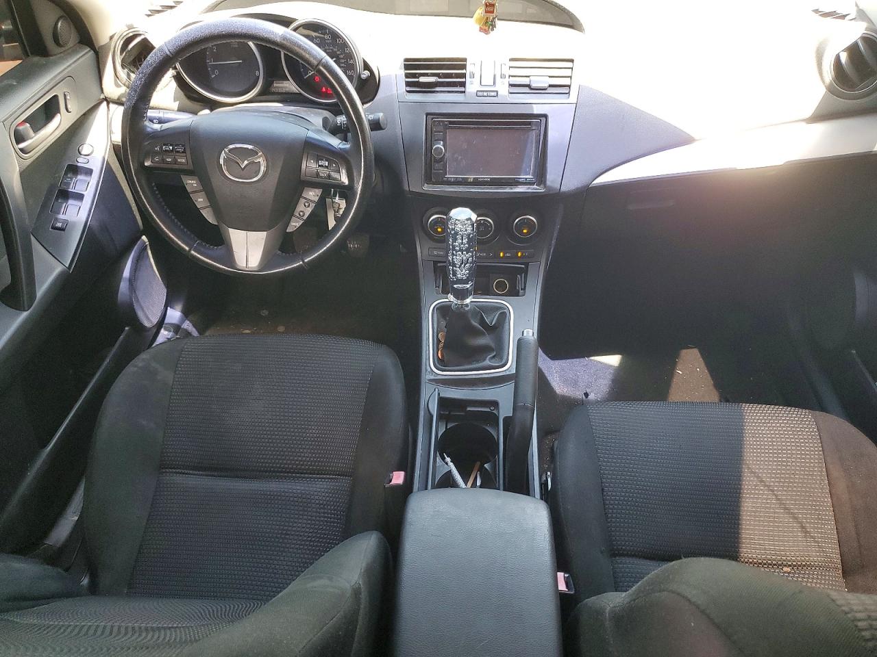 2013 MAZDA 3