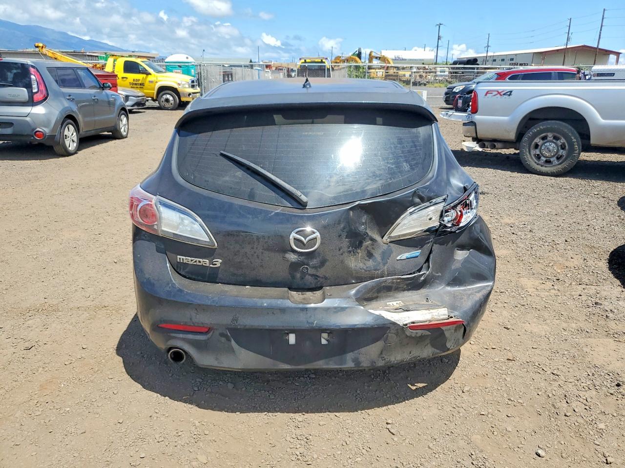 2013 MAZDA 3