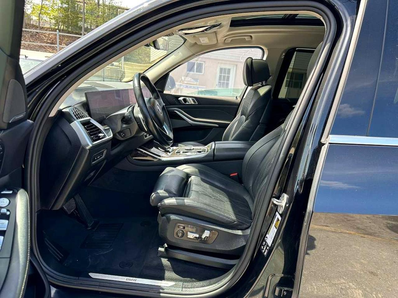 2025 BMW X7