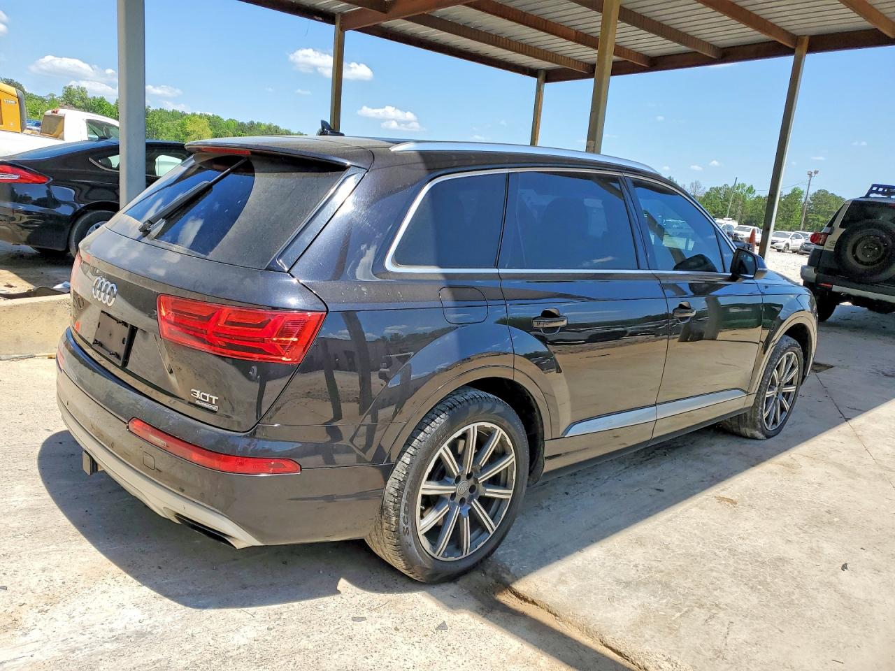 2017 AUDI Q7