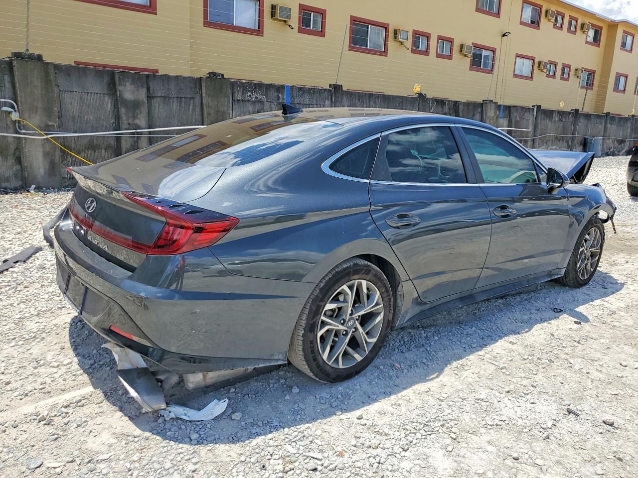 2022 HYUNDAI SONATA