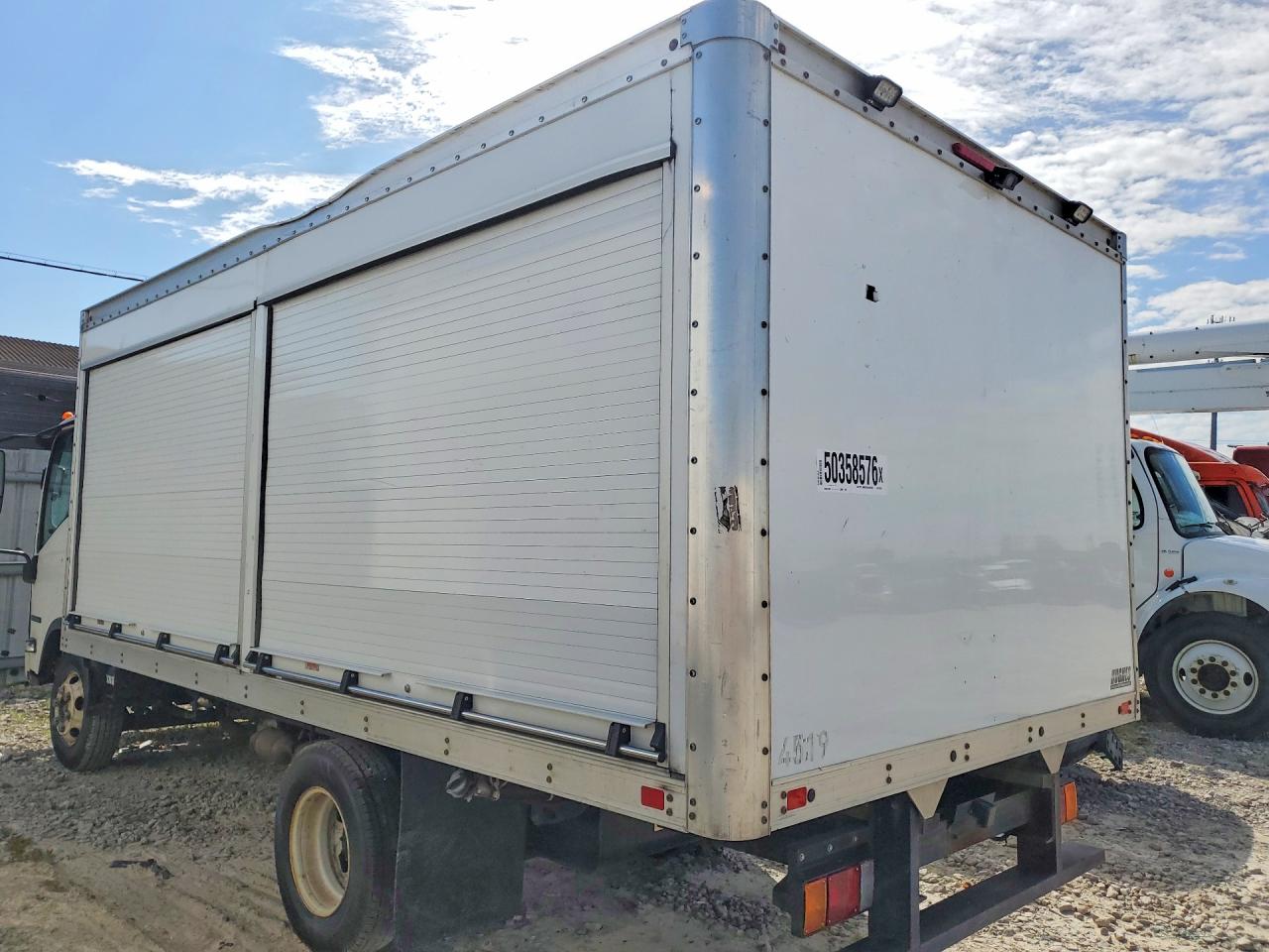 2020 ISUZU NPR