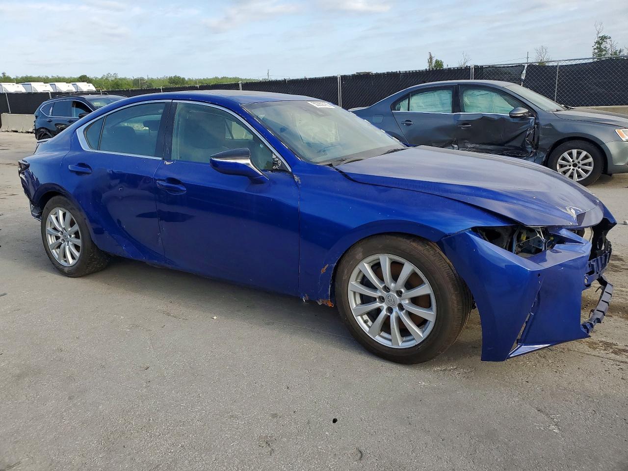 2023 LEXUS IS