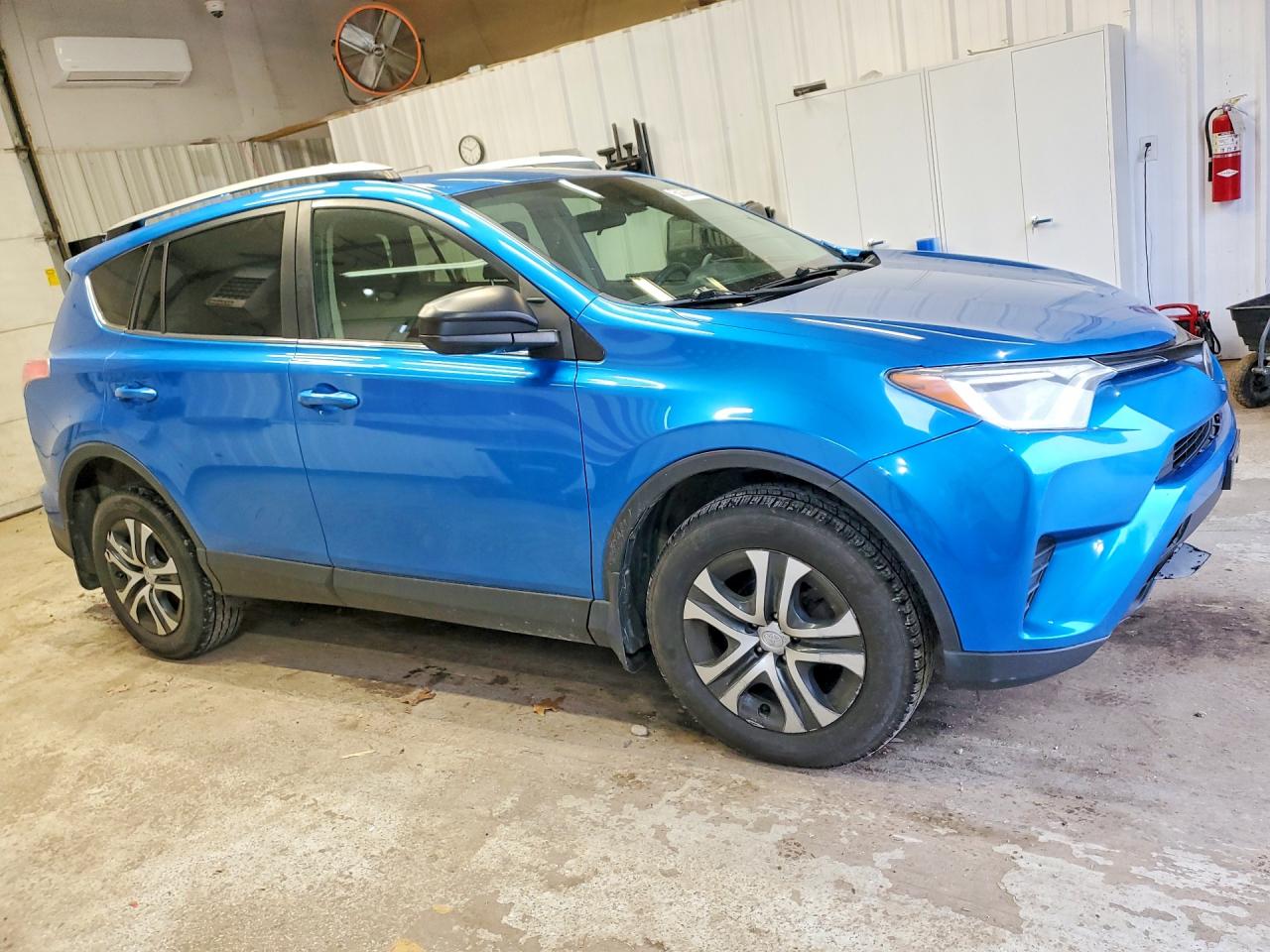2017 TOYOTA RAV4