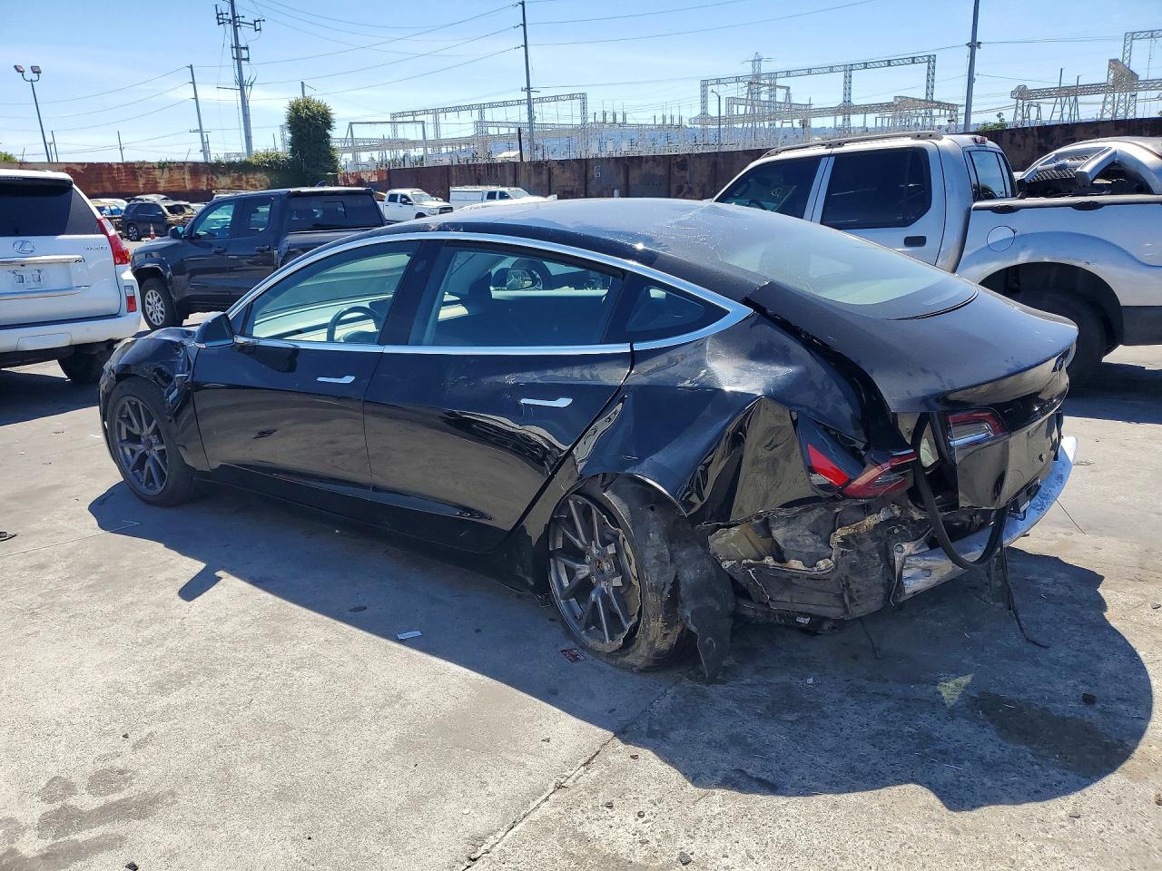 2018 TESLA MODEL 3
