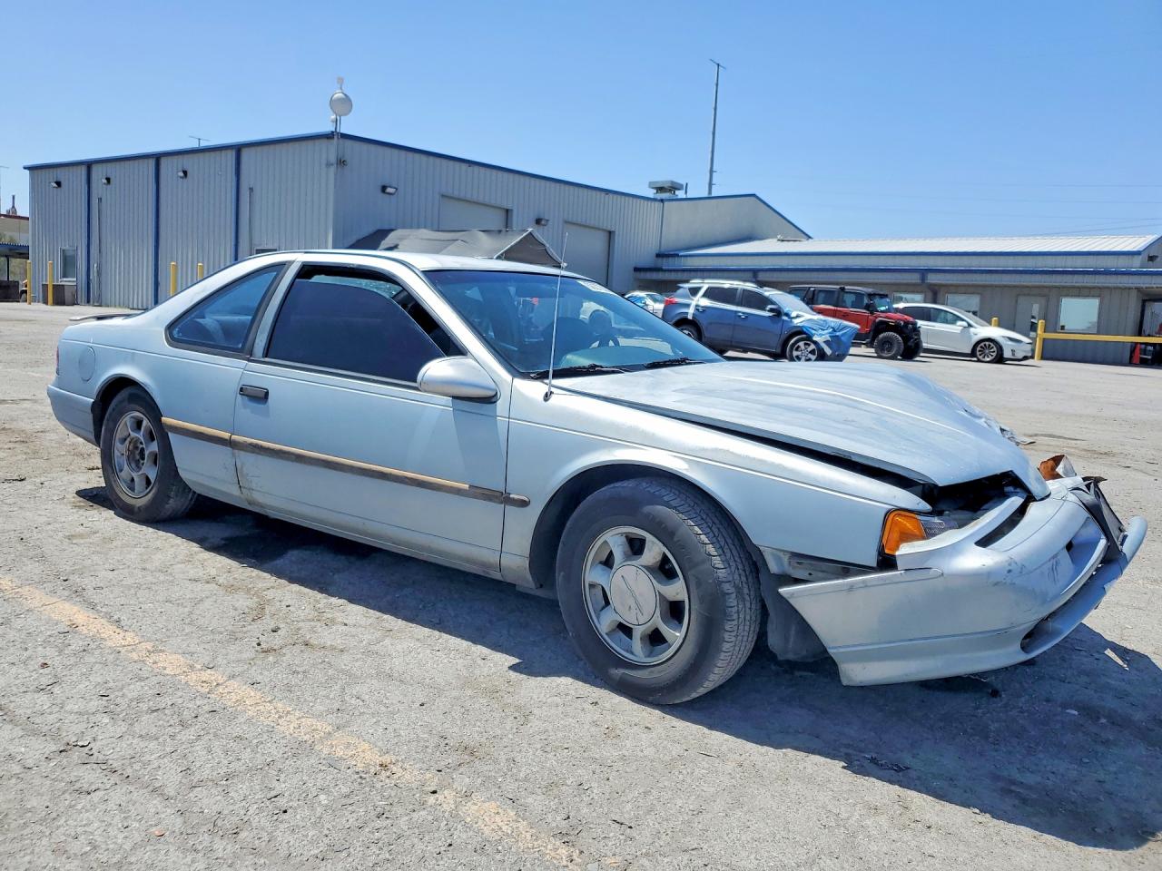 1993 FORD TBIRD