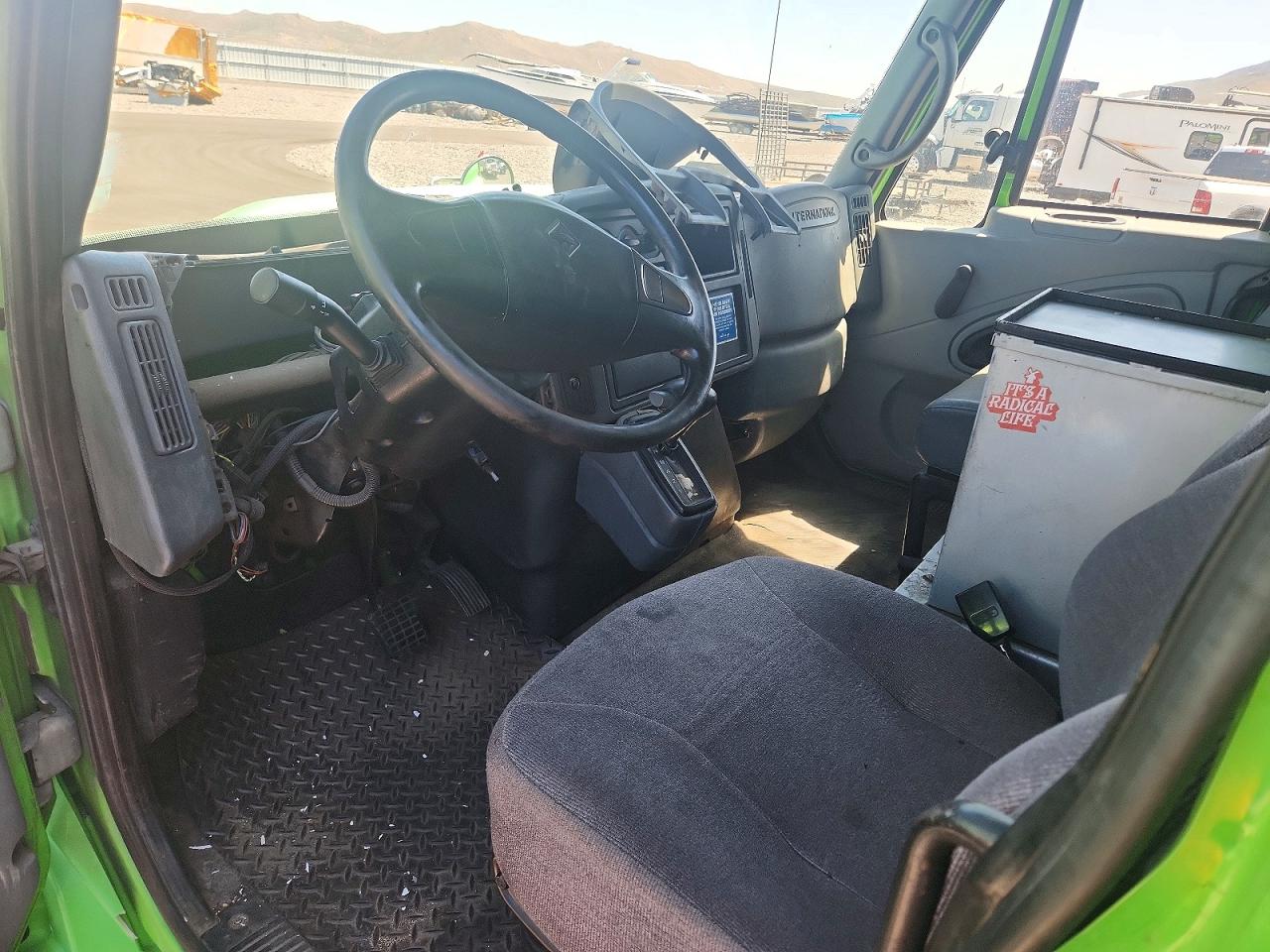 2007 INTERNATIONAL 4000 SERIE