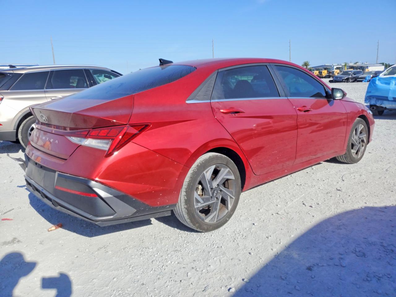 2025 HYUNDAI ELANTRA