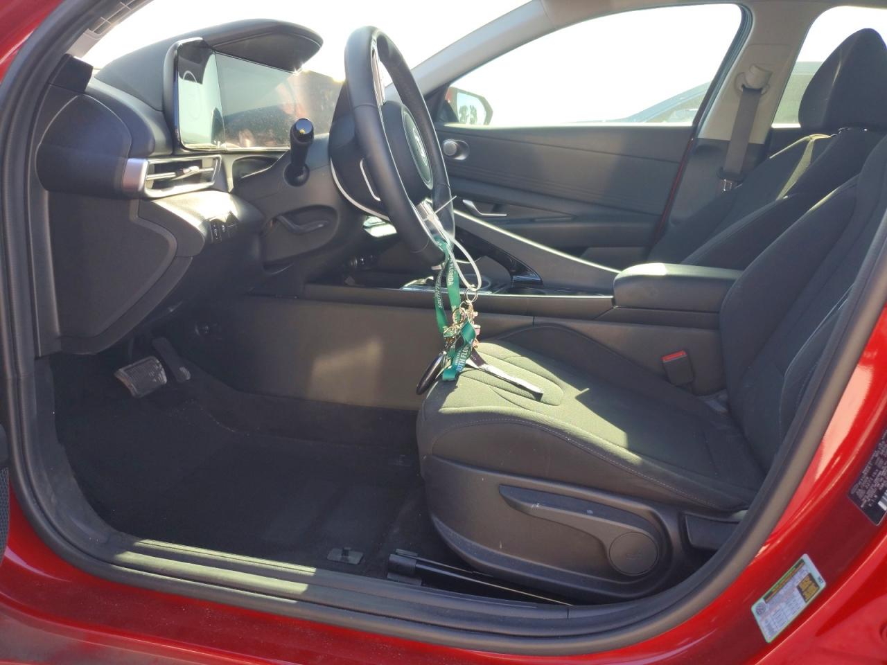 2025 HYUNDAI ELANTRA