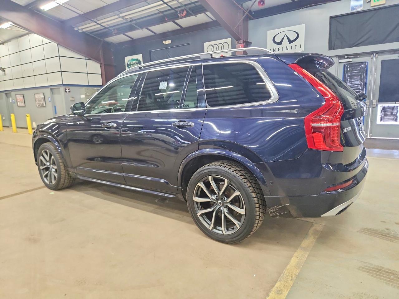 2016 VOLVO XC90