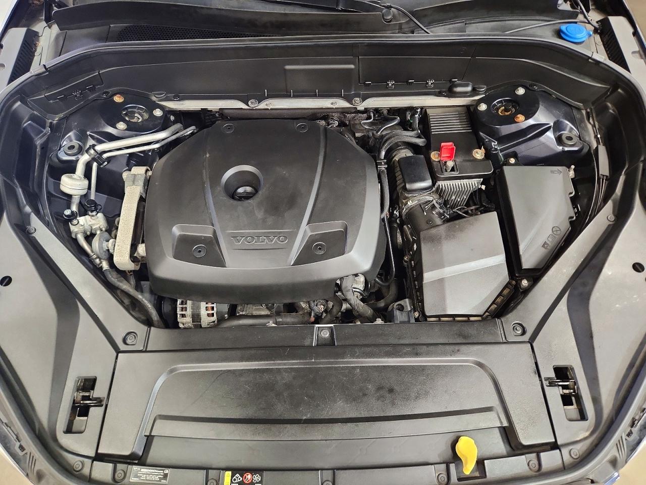 2016 VOLVO XC90