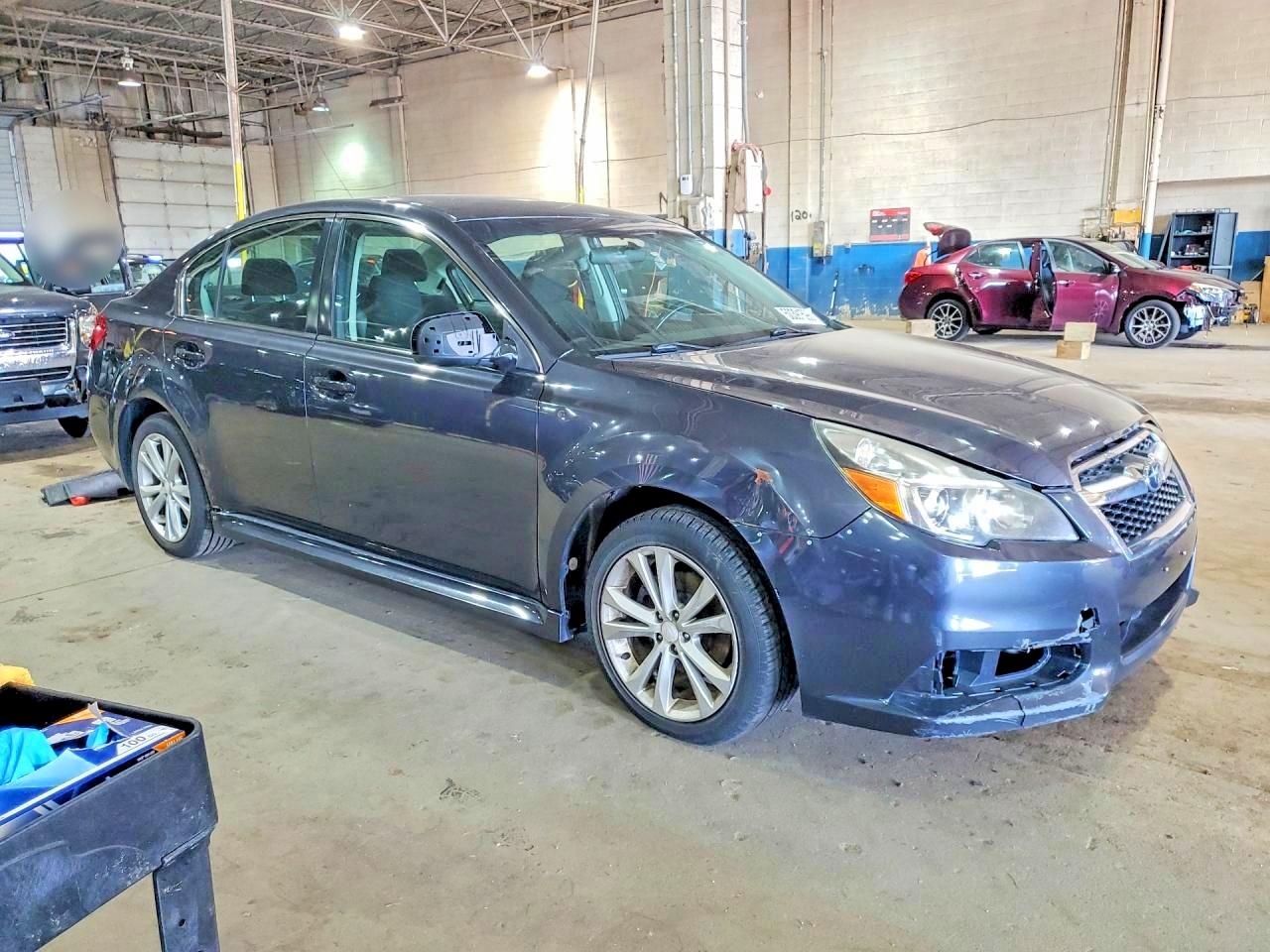2013 SUBARU LEGACY
