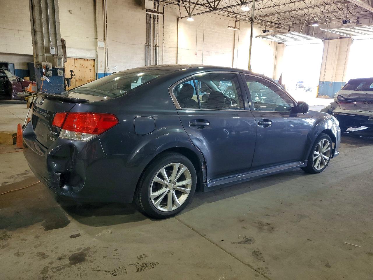 2013 SUBARU LEGACY