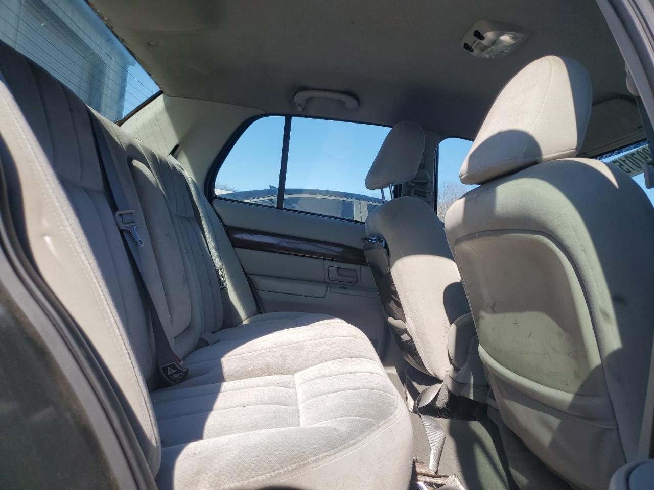 2004 MERCURY GRMARQUIS