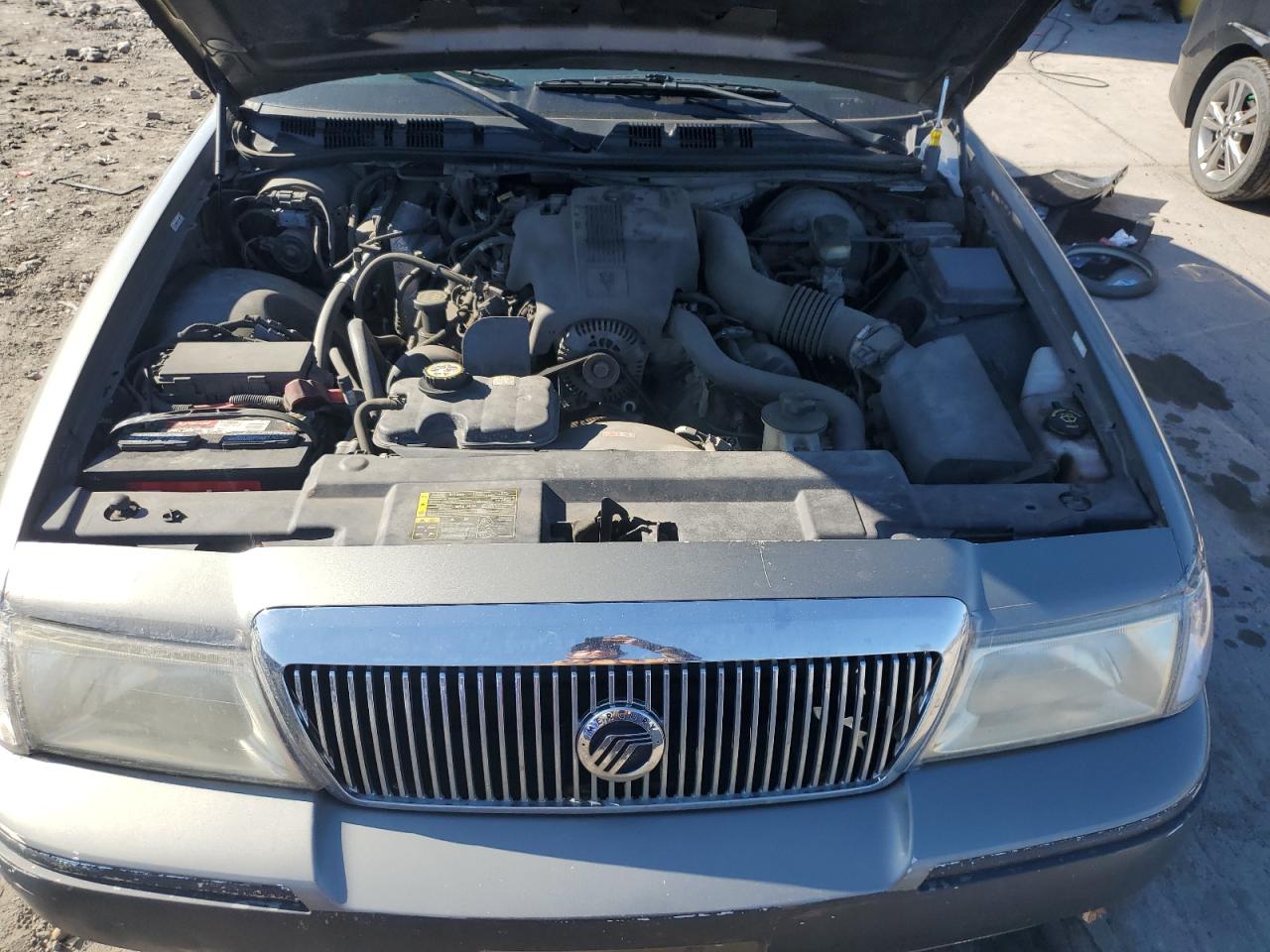 2004 MERCURY GRMARQUIS