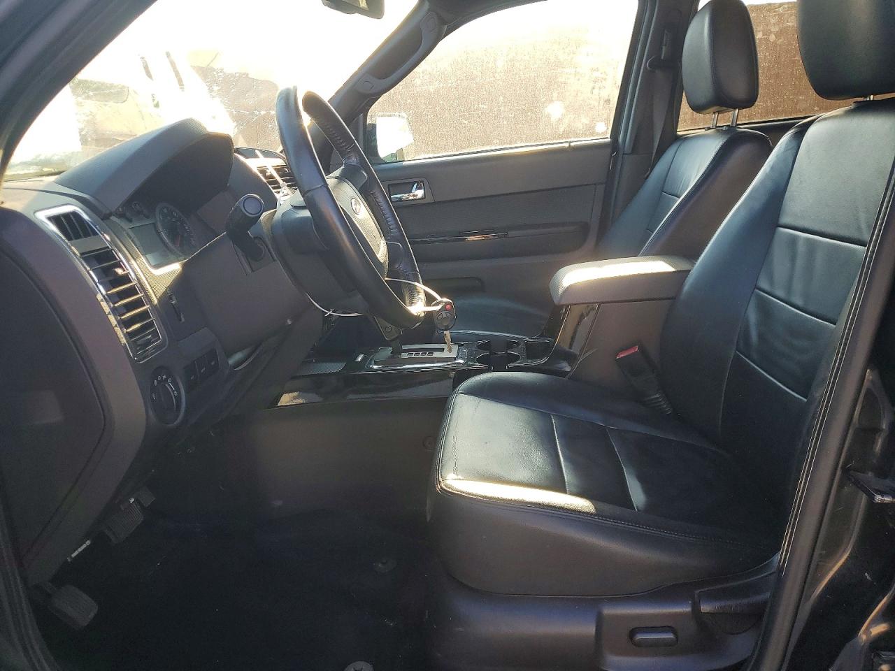 2011 FORD ESCAPE