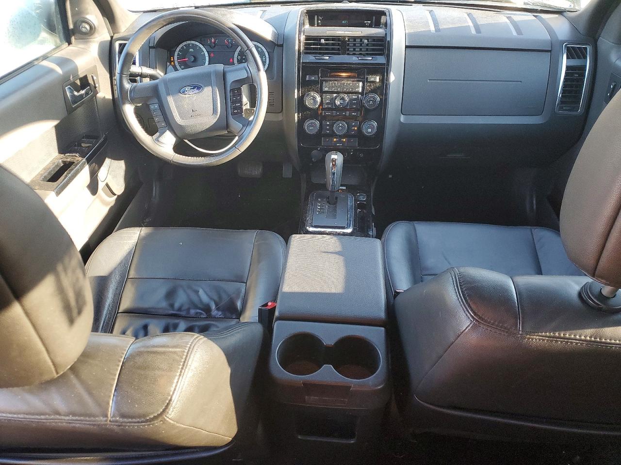2011 FORD ESCAPE