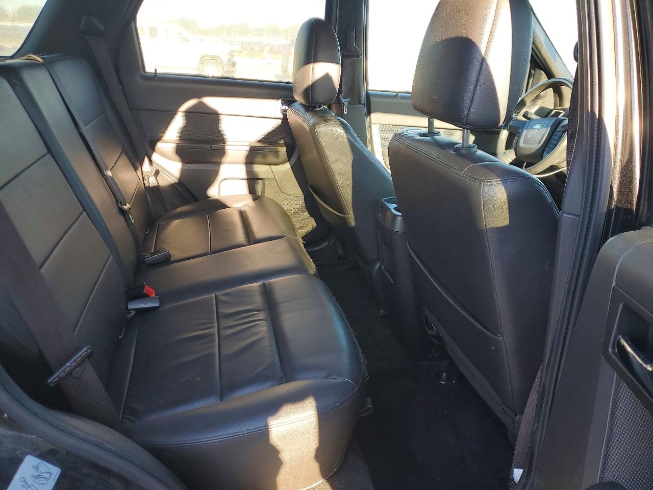 2011 FORD ESCAPE