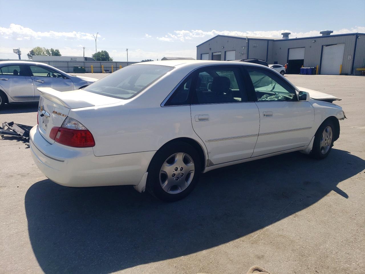 2004 TOYOTA AVALON XLS