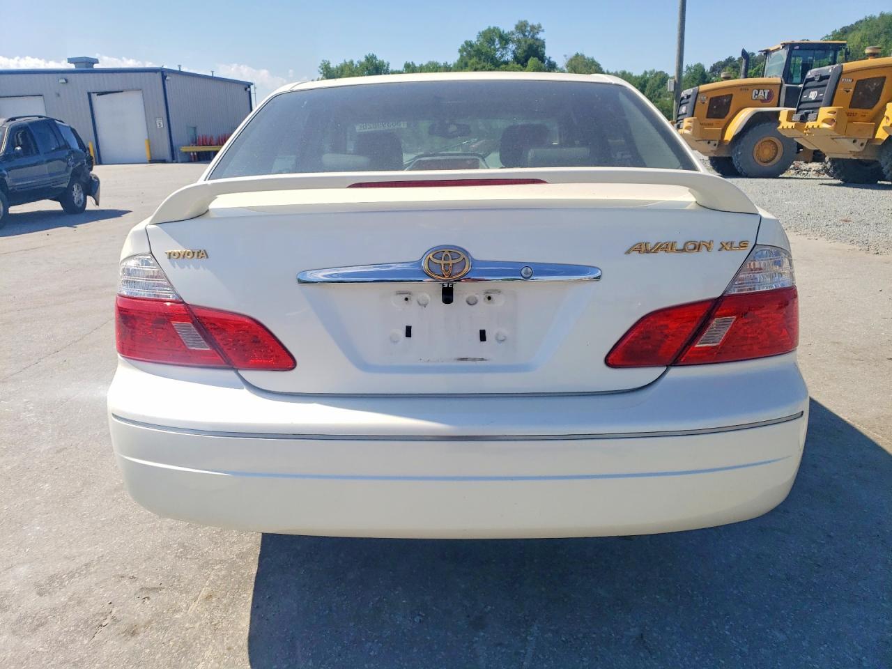 2004 TOYOTA AVALON XLS
