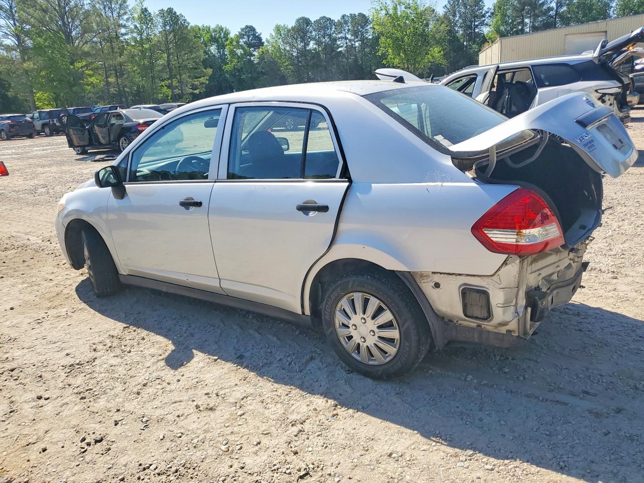 2009 NISSAN VERSA
