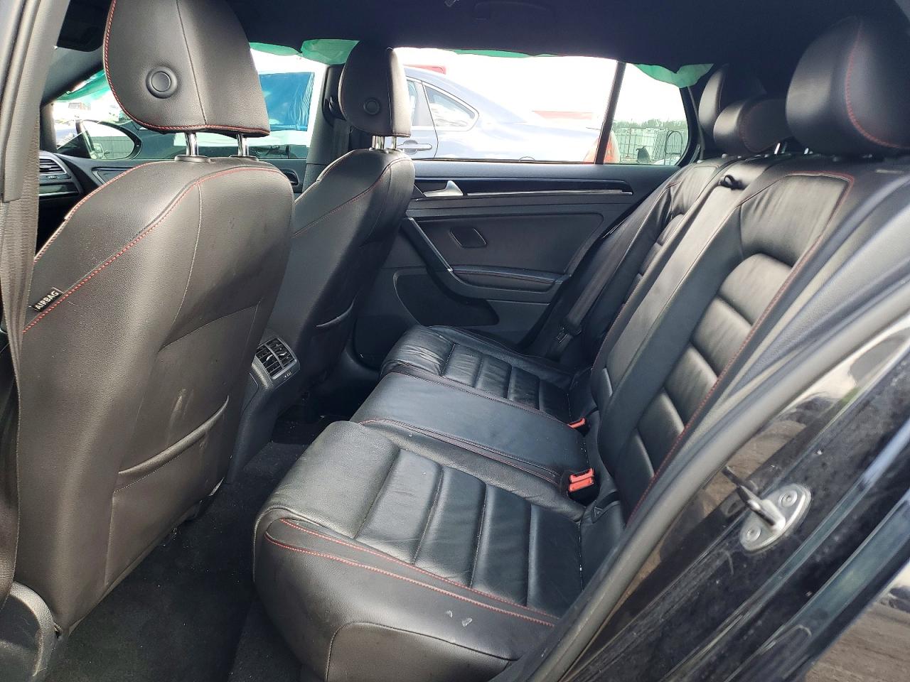 2015 VOLKSWAGEN GTI