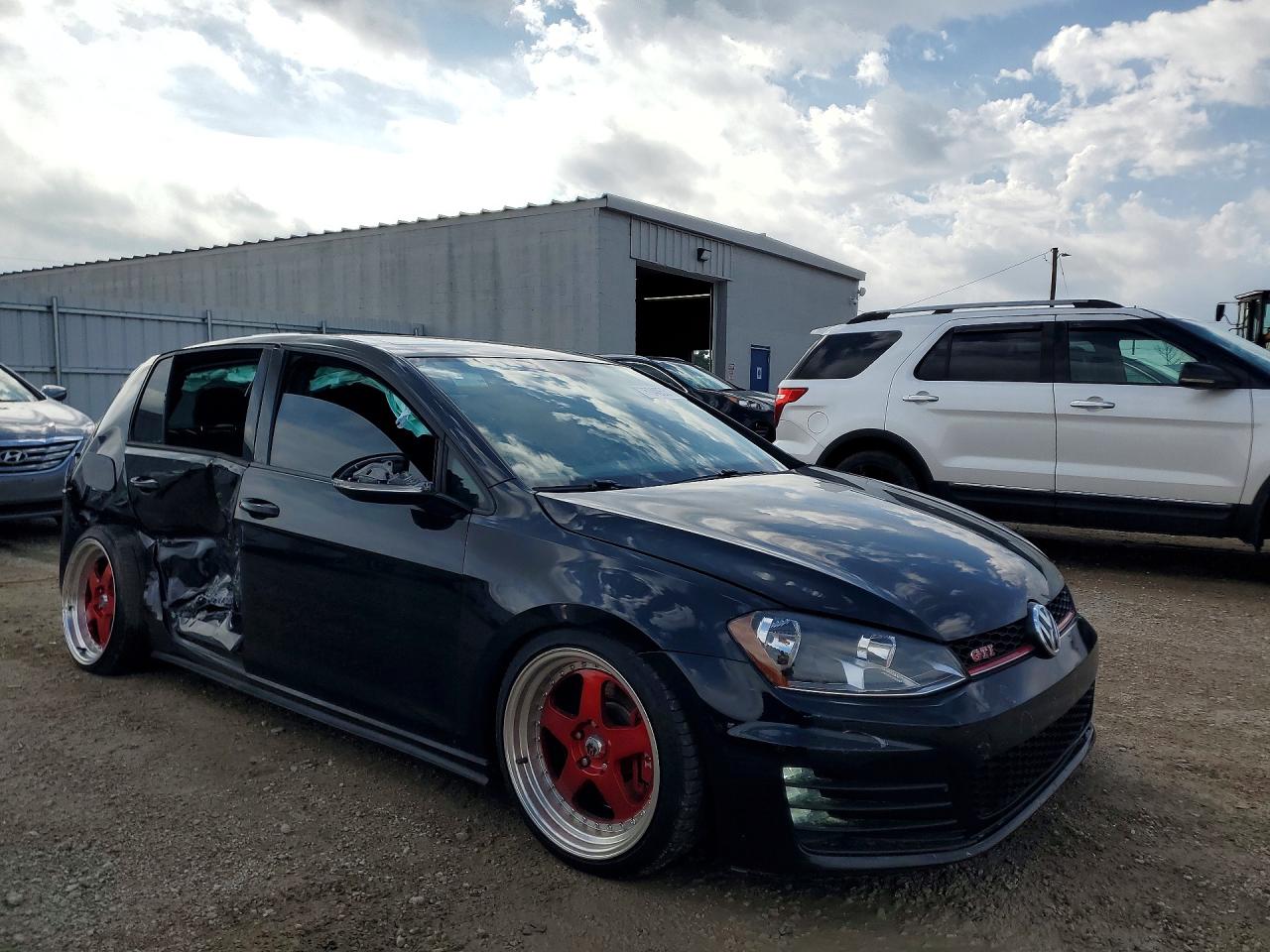 2015 VOLKSWAGEN GTI