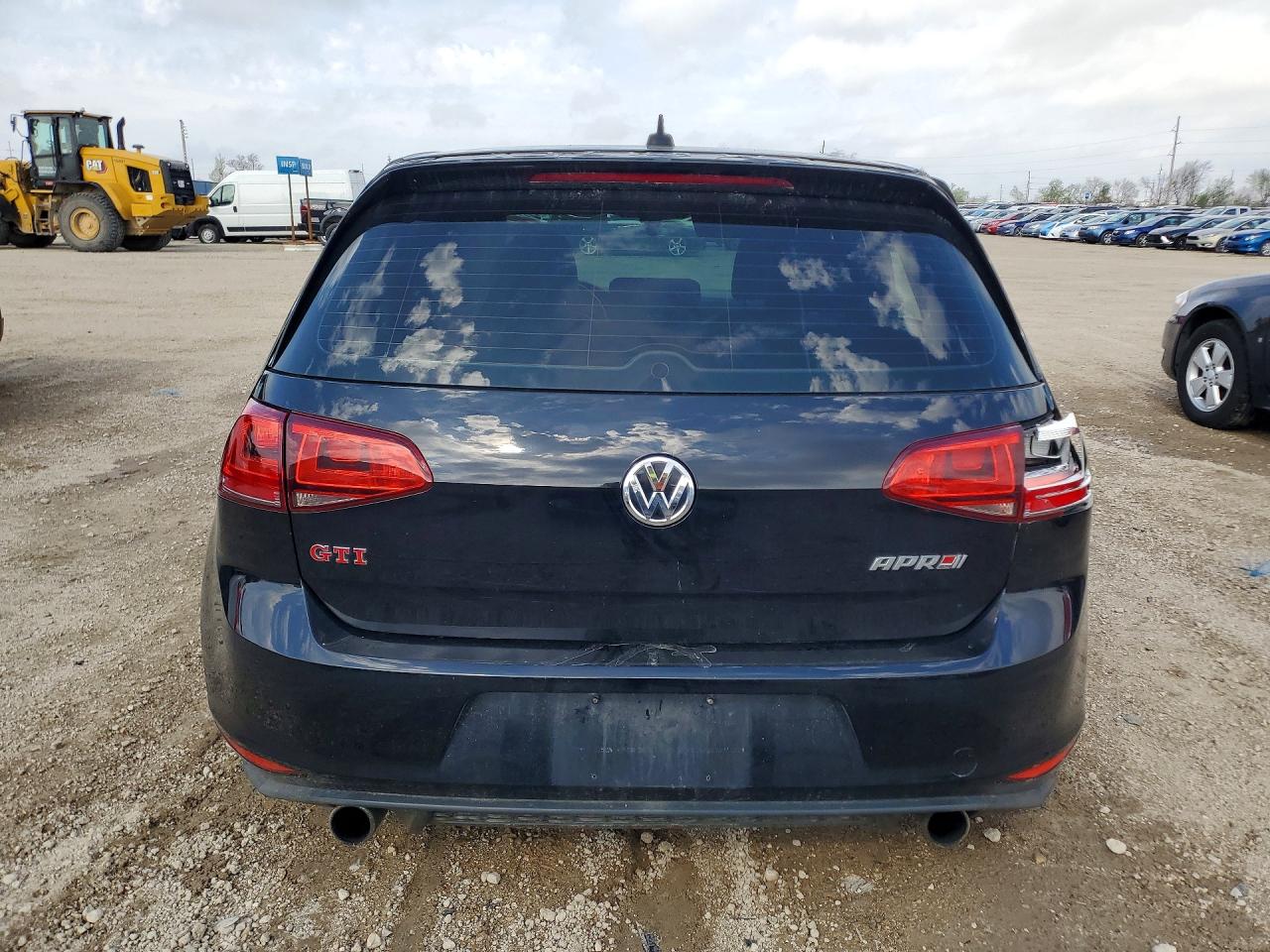 2015 VOLKSWAGEN GTI