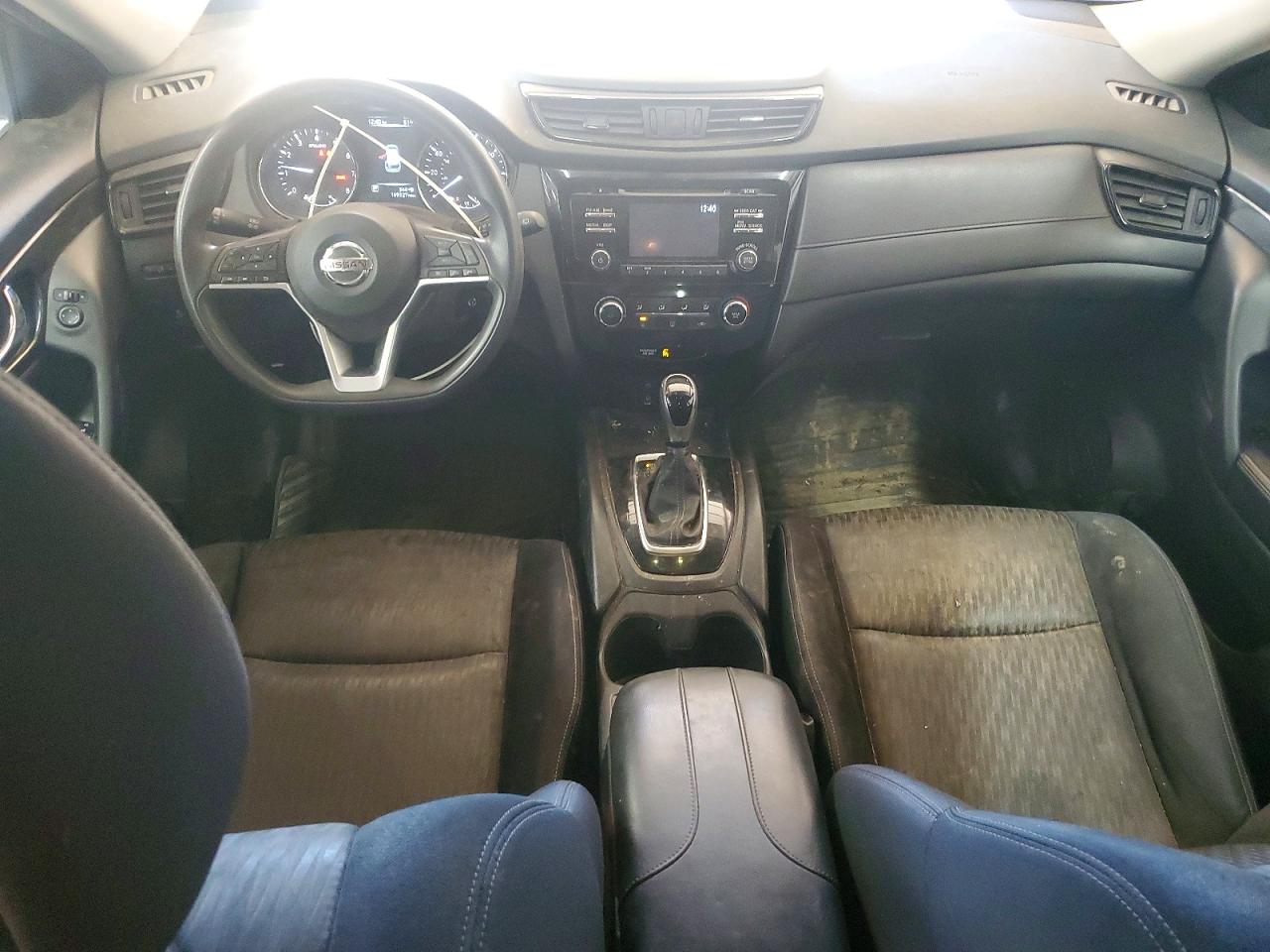 2017 NISSAN ROGUE