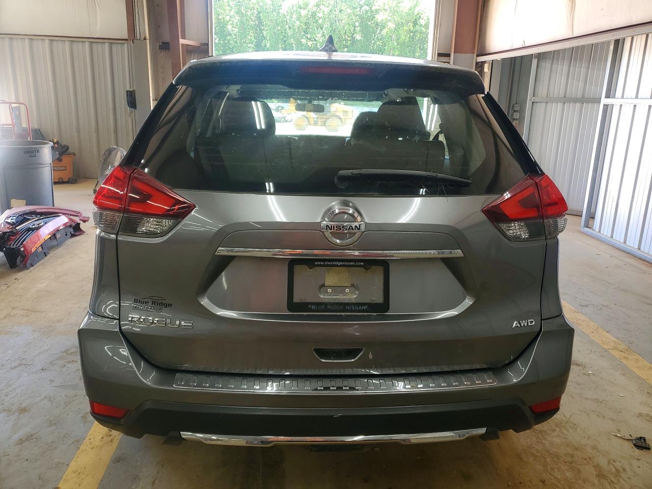 2017 NISSAN ROGUE