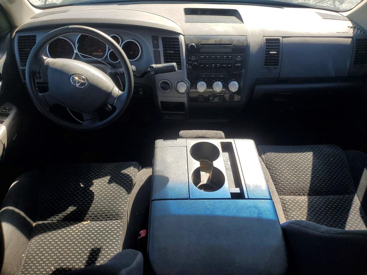 2011 TOYOTA TUNDRA