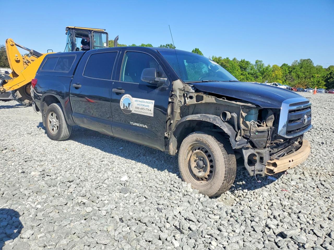 2011 TOYOTA TUNDRA