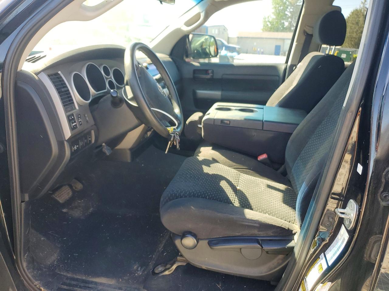 2011 TOYOTA TUNDRA