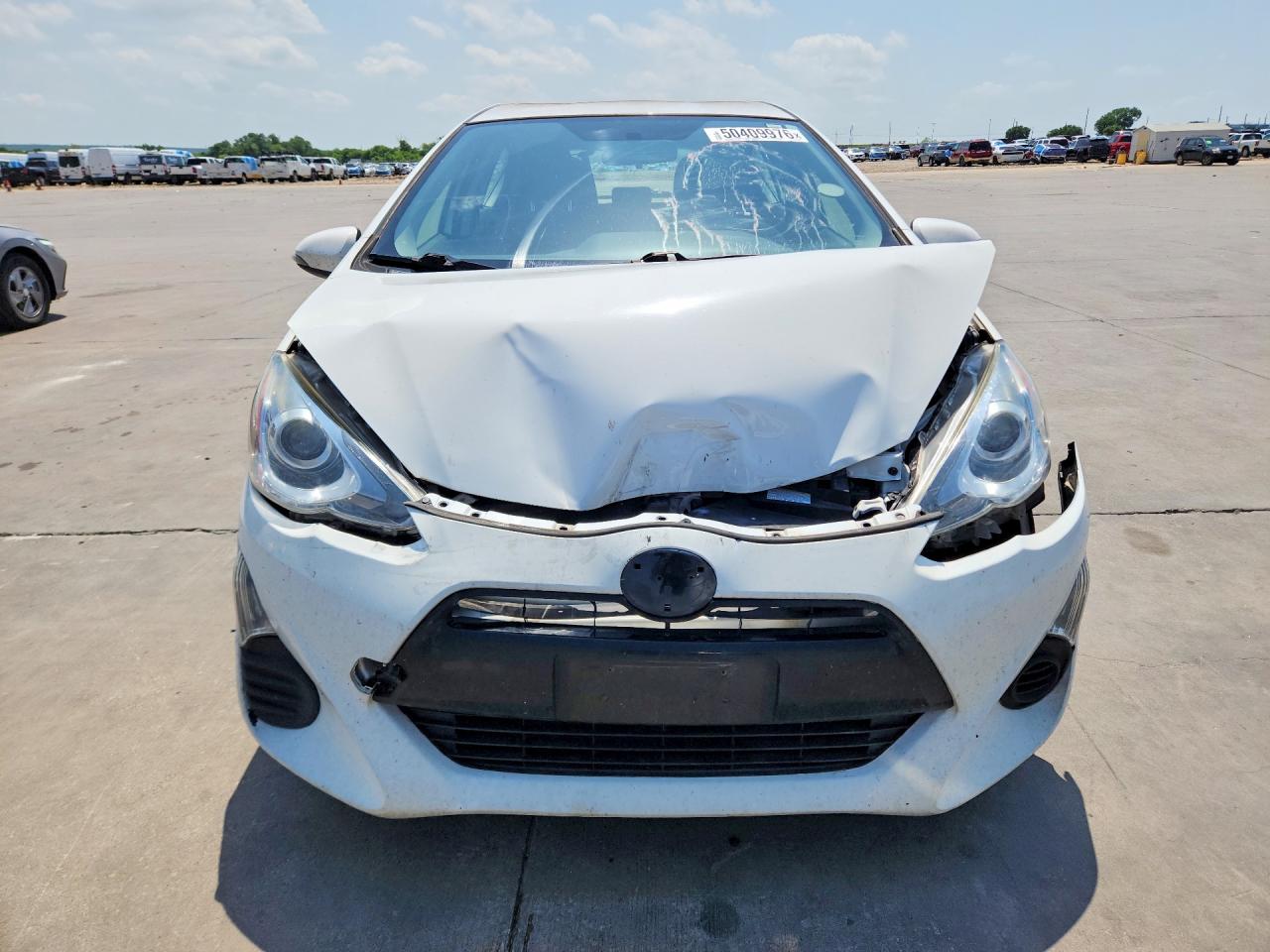 2016 TOYOTA PRIUS