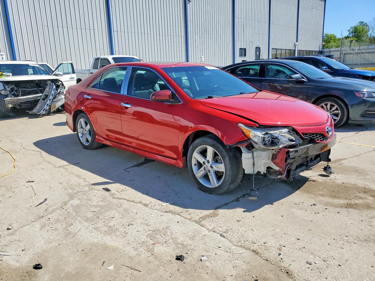 2012 TOYOTA CAMRY