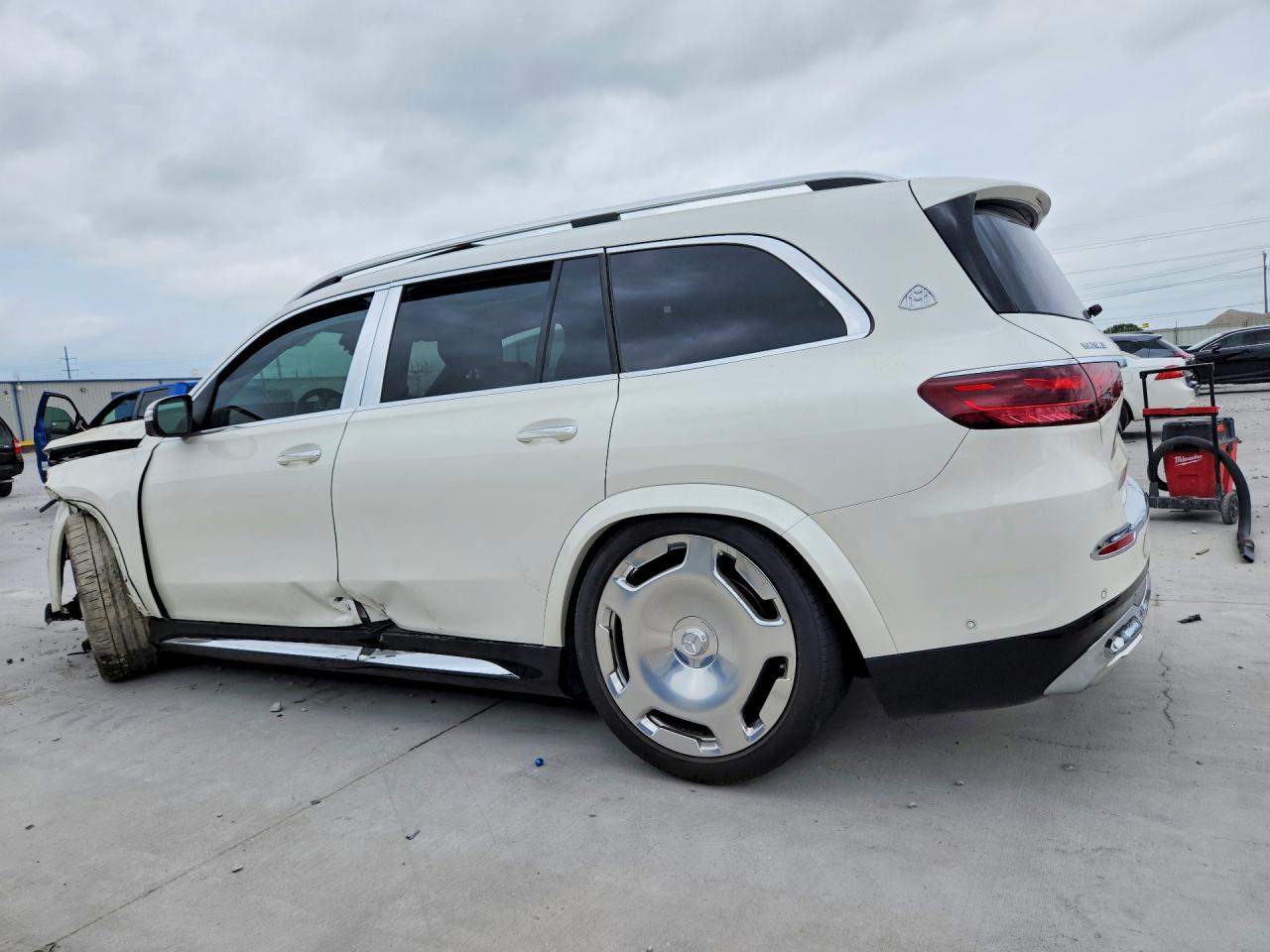 2024 MERCEDES-BENZ GLS-CLASS