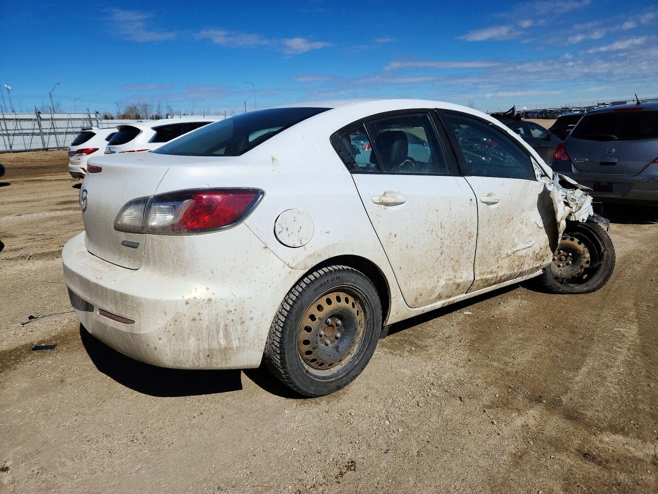 2013 MAZDA 3