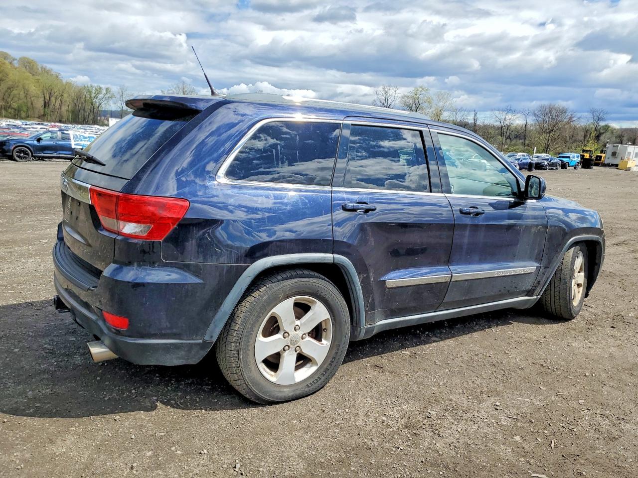 2011 JEEP CHEROKEE