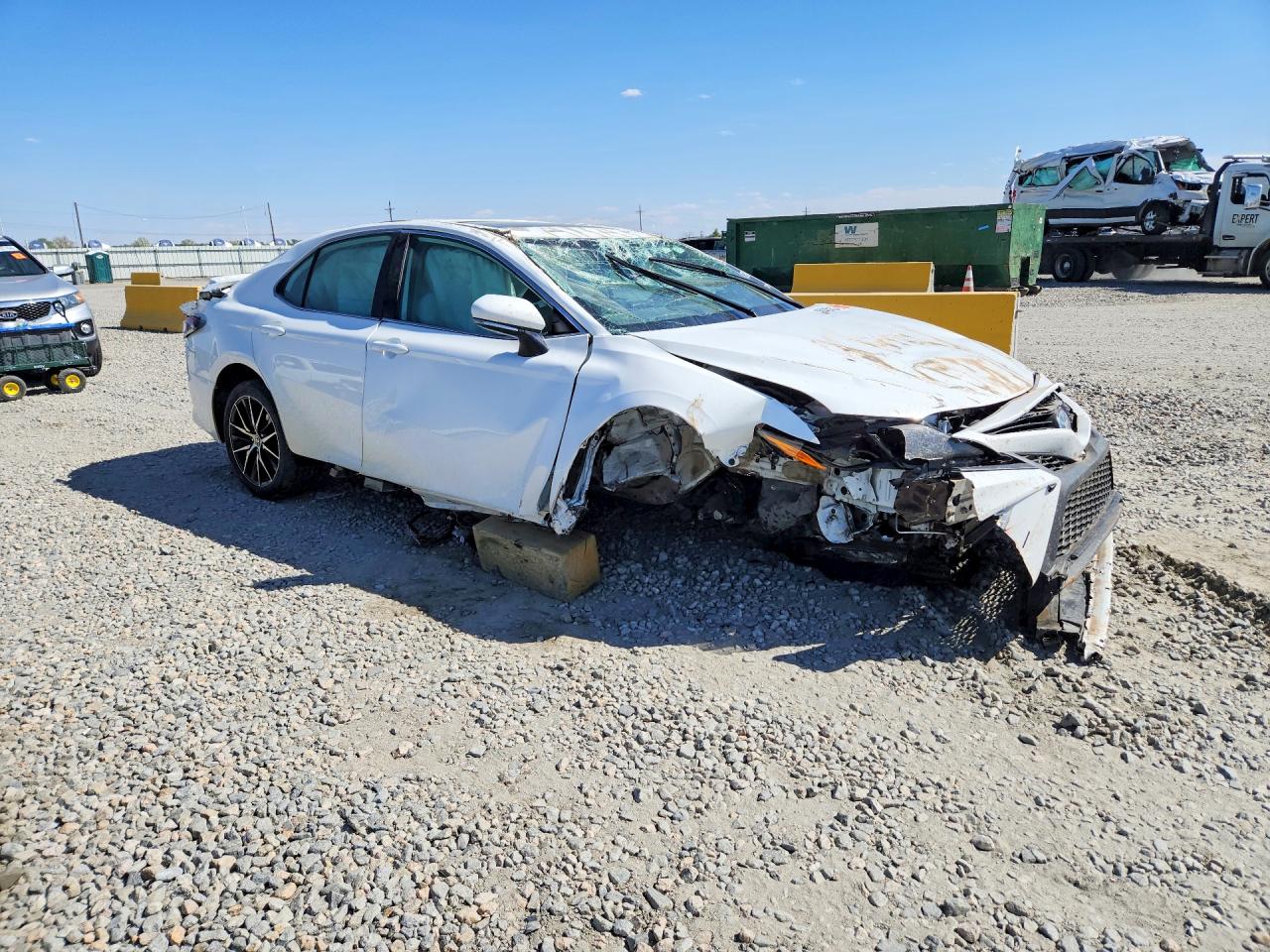 2024 TOYOTA CAMRY SOLA