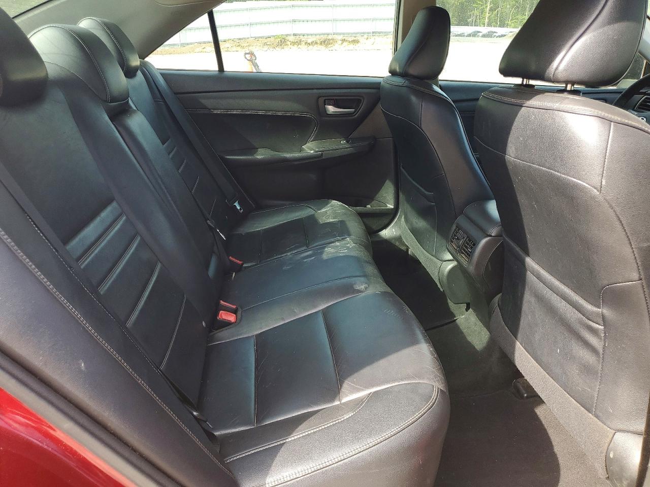 2016 TOYOTA CAMRY